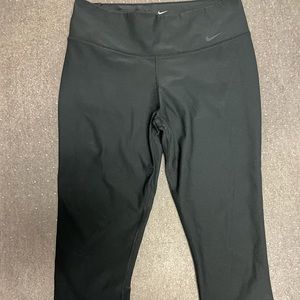 Nike DryFit Capri Leggings